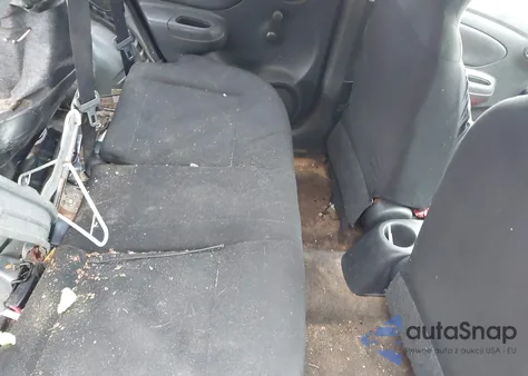 2013 Nissan Versa 1.6 S from USA, damaged, VIN 3N1CN7AP4DL887200